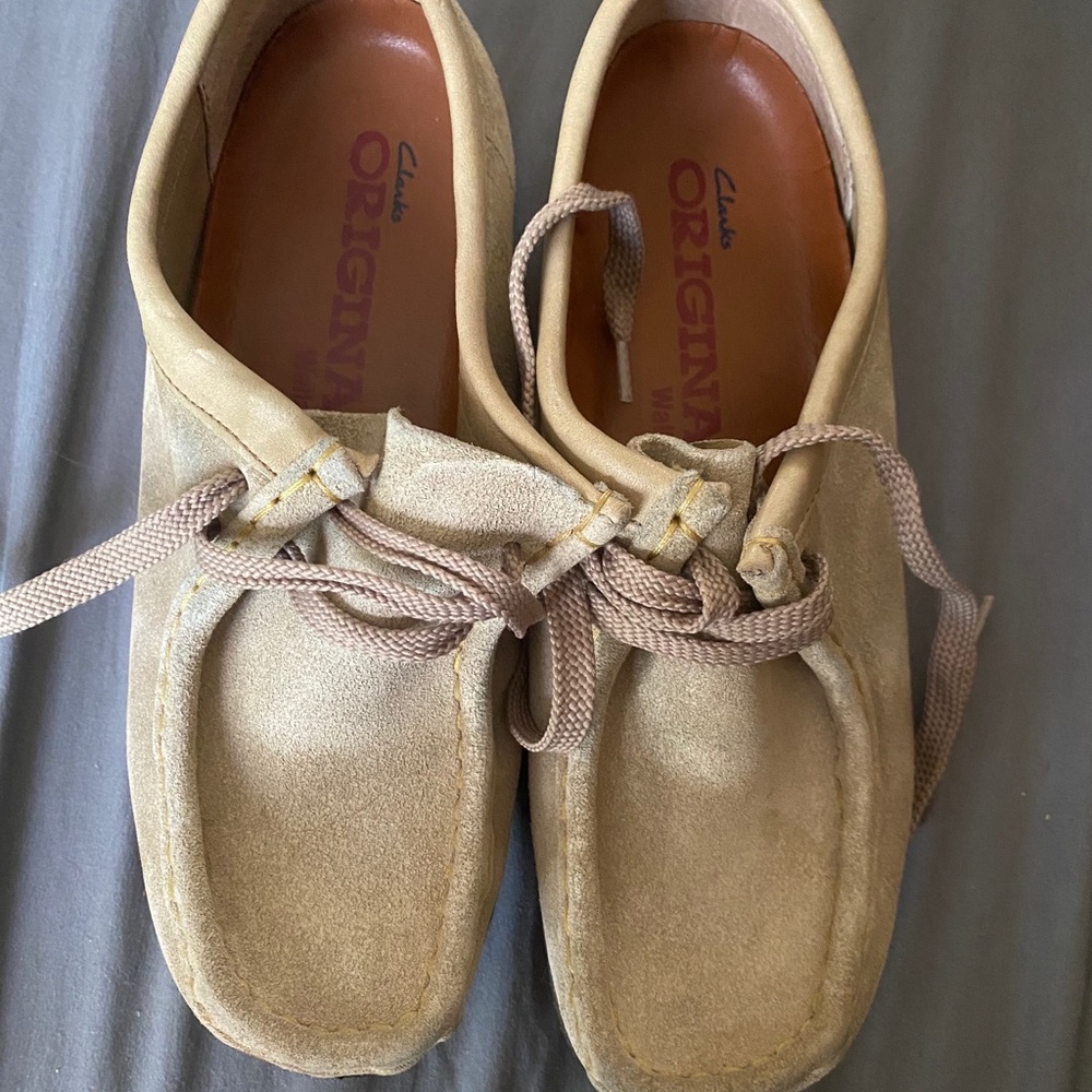 Clarks Wallabees